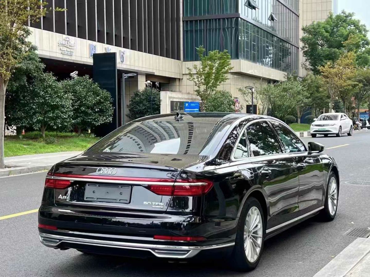 奧迪 奧迪S8  2020款 S8L 4.0TFSI quattro圖片