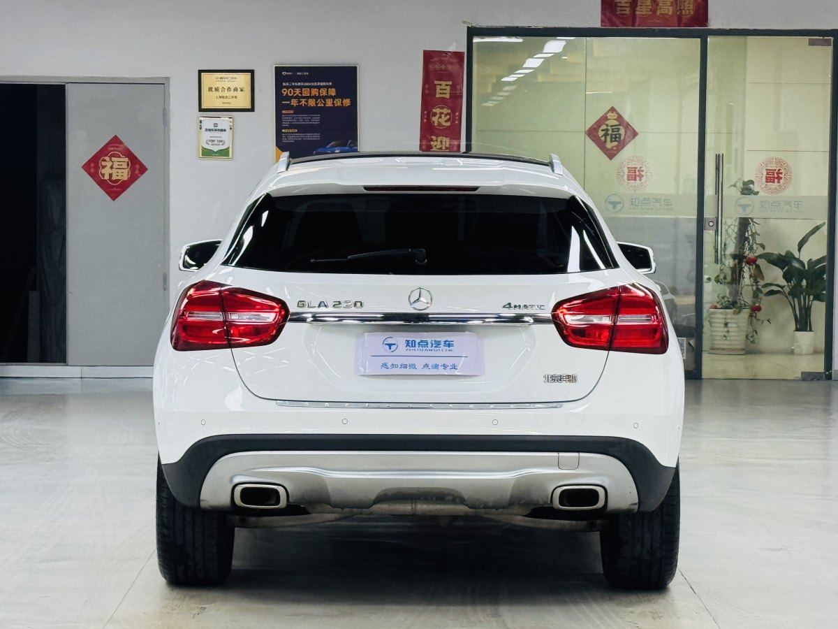 奔馳 奔馳GLA  2016款 GLA 220 4MATIC 豪華型圖片