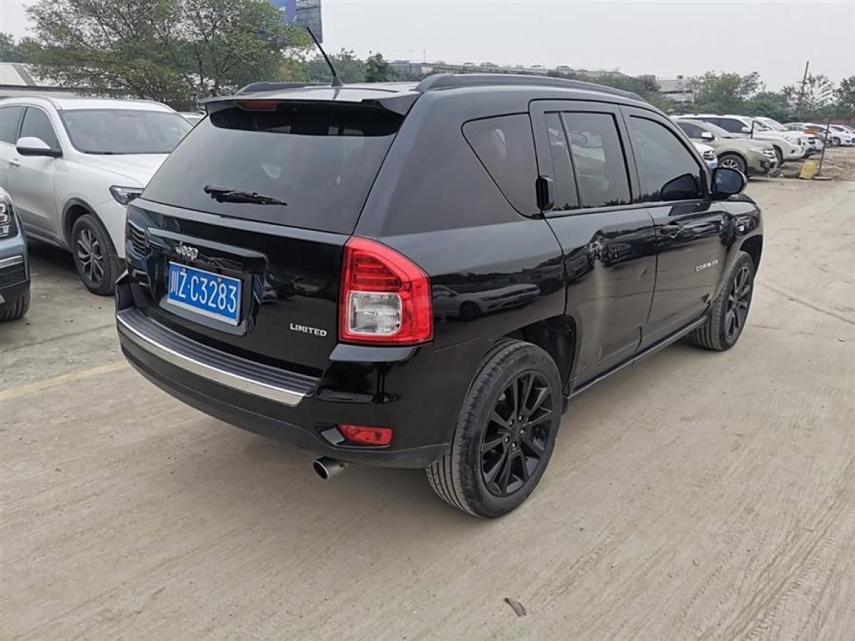 Jeep 指南者  2013款 2.0L 兩驅(qū)豪華版圖片