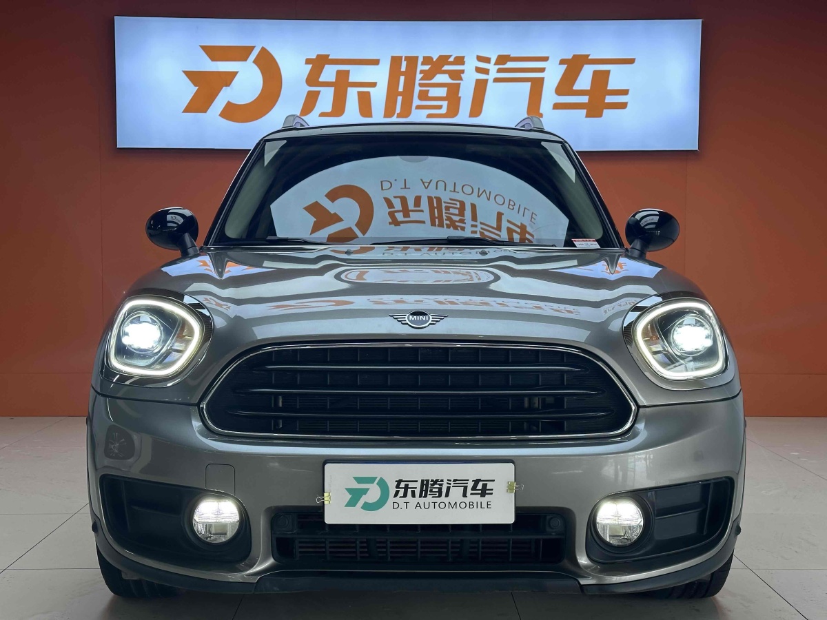 MINI COUNTRYMAN  2018款 1.5T COOPER 藝術(shù)家圖片