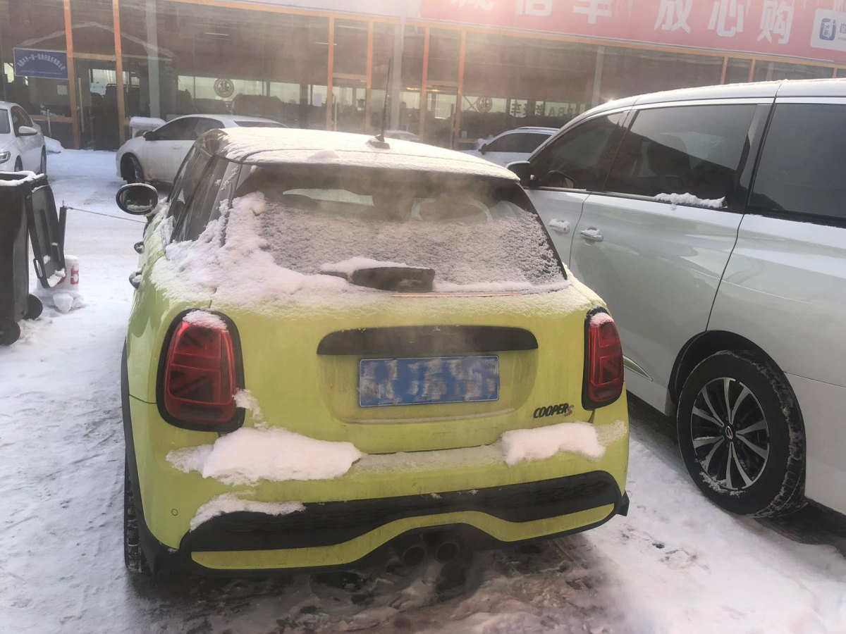 MINI MINI  2023款 改款 2.0T COOPER S 藝術家 五門版圖片