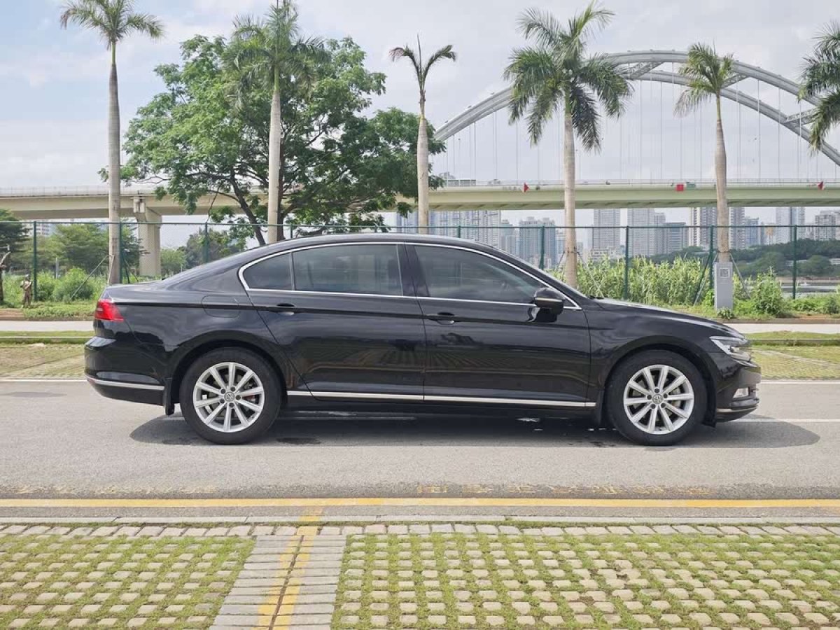 大眾 邁騰  2018款 330TSI DSG 領(lǐng)先型圖片
