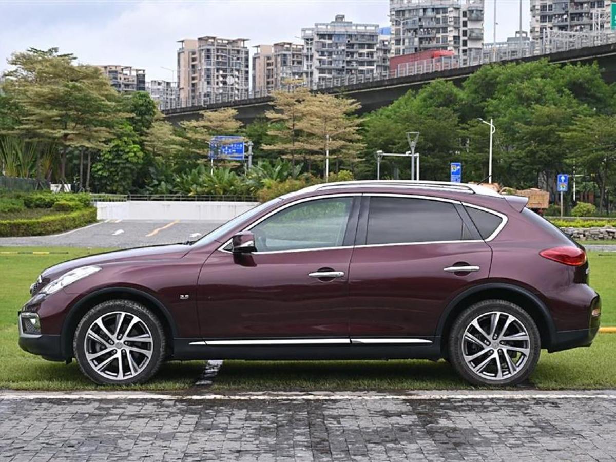 2016年10月英菲尼迪 QX50  2015款 2.5L 豪華版