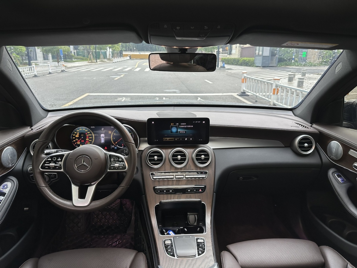 奔馳 奔馳GLC  2018款 改款 GLC 260 4MATIC 豪華型圖片