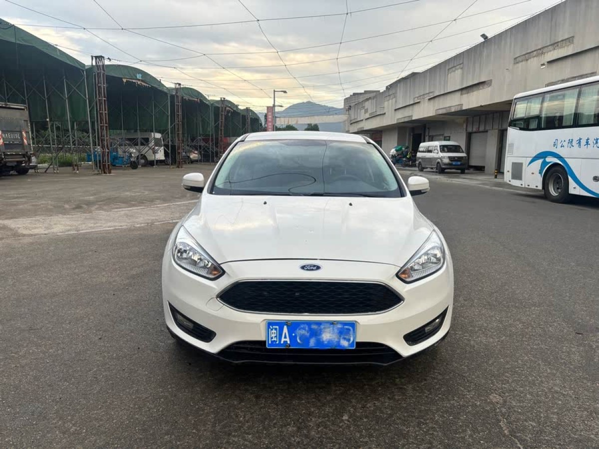 福特 ?？怂? 2015款 兩廂 1.6L 自動舒適型圖片