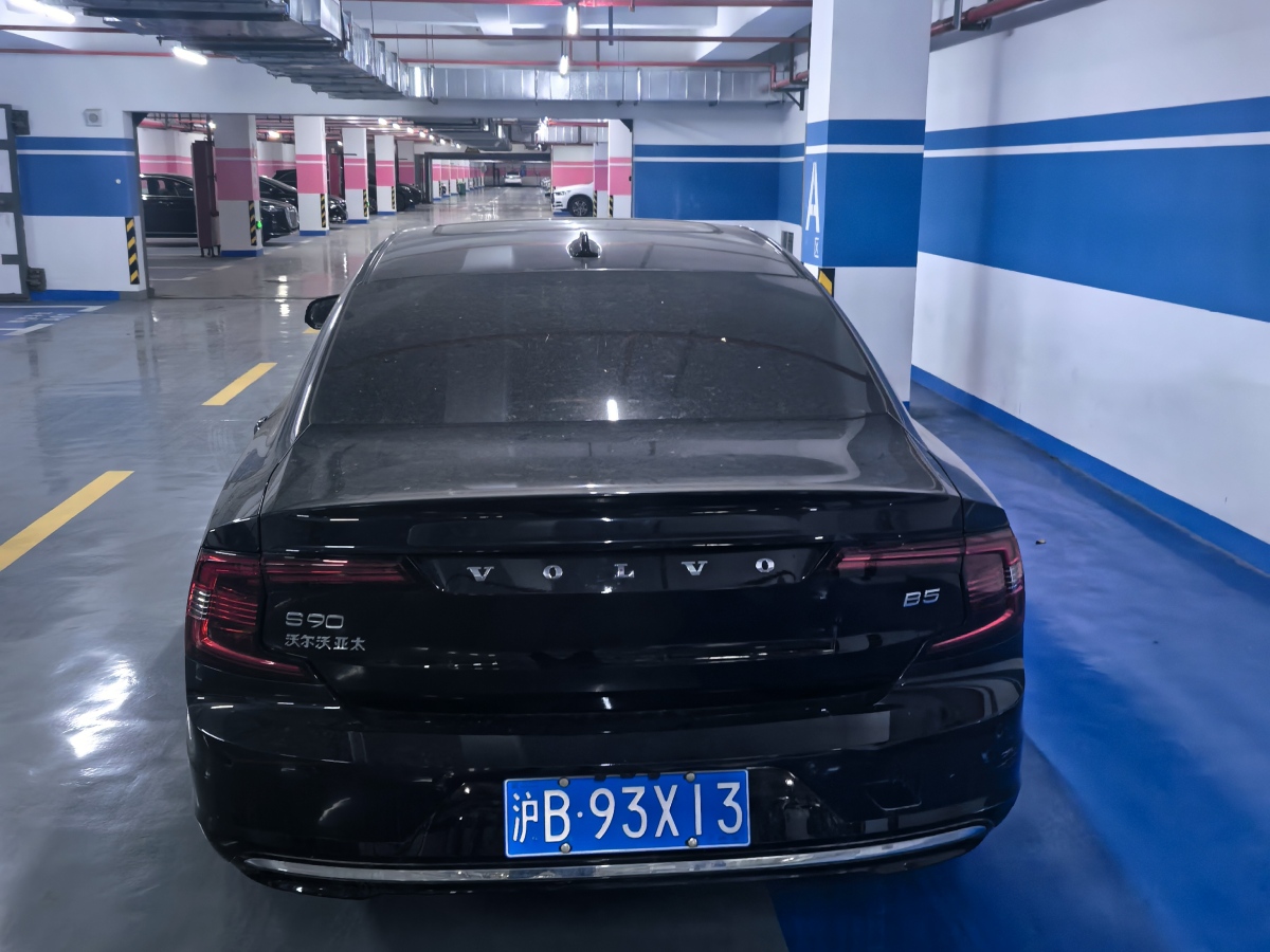 沃爾沃 S90  2023款 B5 智遠(yuǎn)豪華版圖片