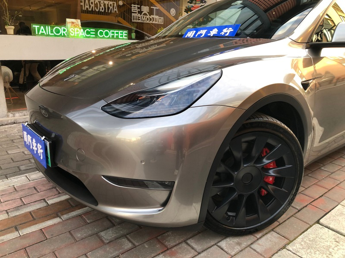 特斯拉 Model Y  2021款 改款 長續(xù)航全輪驅(qū)動版圖片