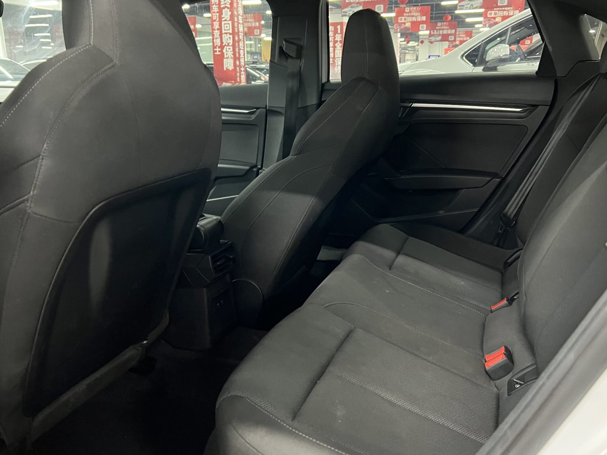 奧迪 奧迪A3  2021款 A3L Limousine 35 TFSI 進(jìn)取致雅型圖片