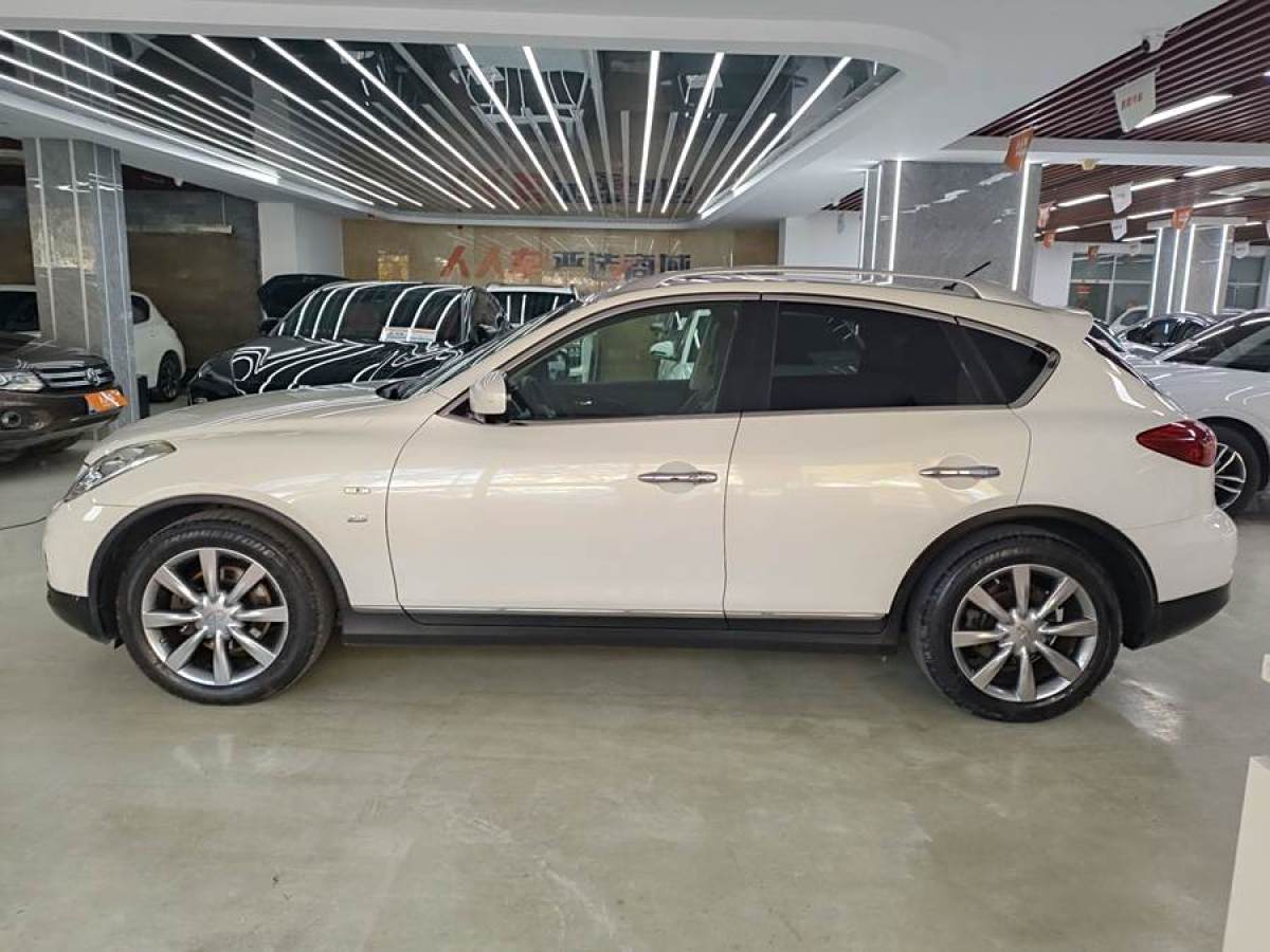 英菲尼迪 QX50  2013款 2.5L 兩驅(qū)尊雅版圖片