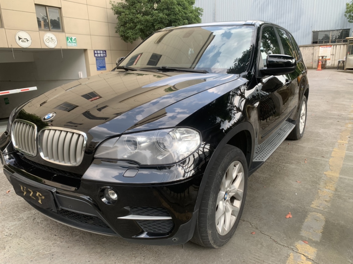 寶馬 寶馬X5  2013款 xDrive35i 領(lǐng)先型圖片