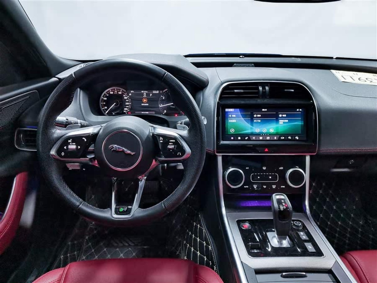 捷豹 XEL  2020款 2.0T 200PS R-DYNAMIC S進(jìn)取運(yùn)動(dòng)版圖片