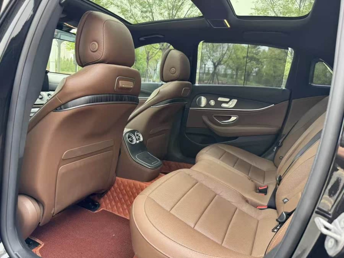 奔馳 奔馳E級  2021款 改款 E 300 L 尊貴型圖片