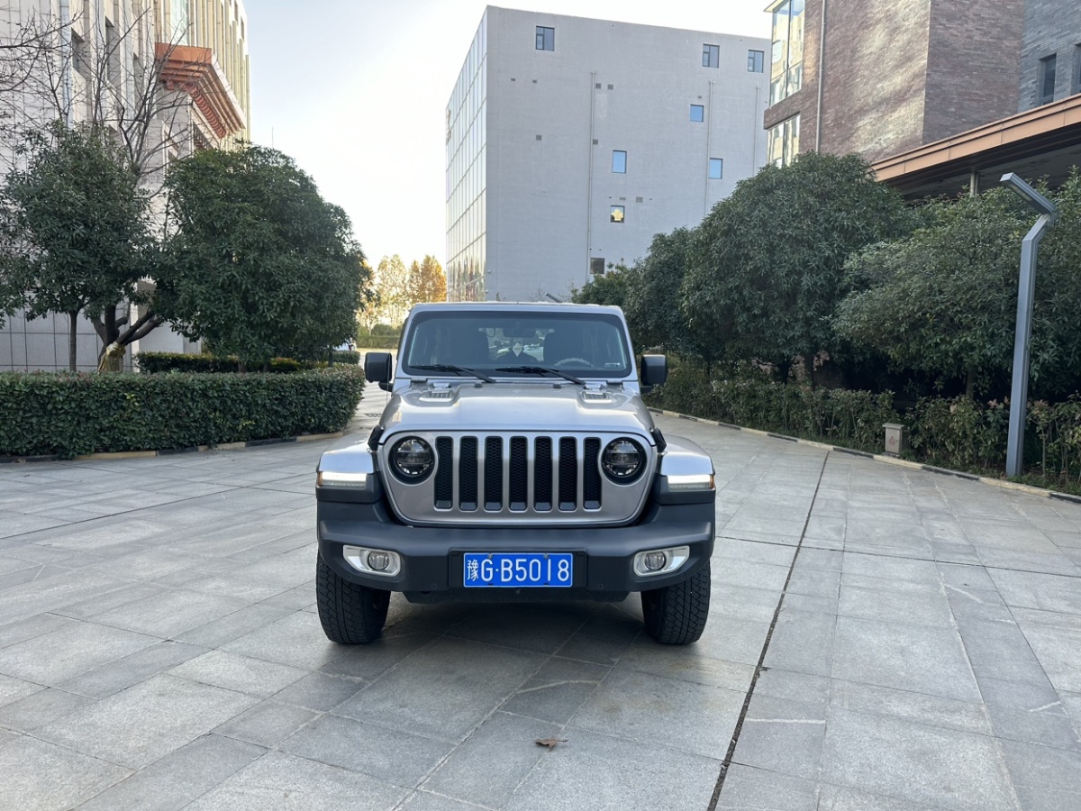 Jeep 牧馬人  2019款 2.0T Sahara 四門版 國VI圖片