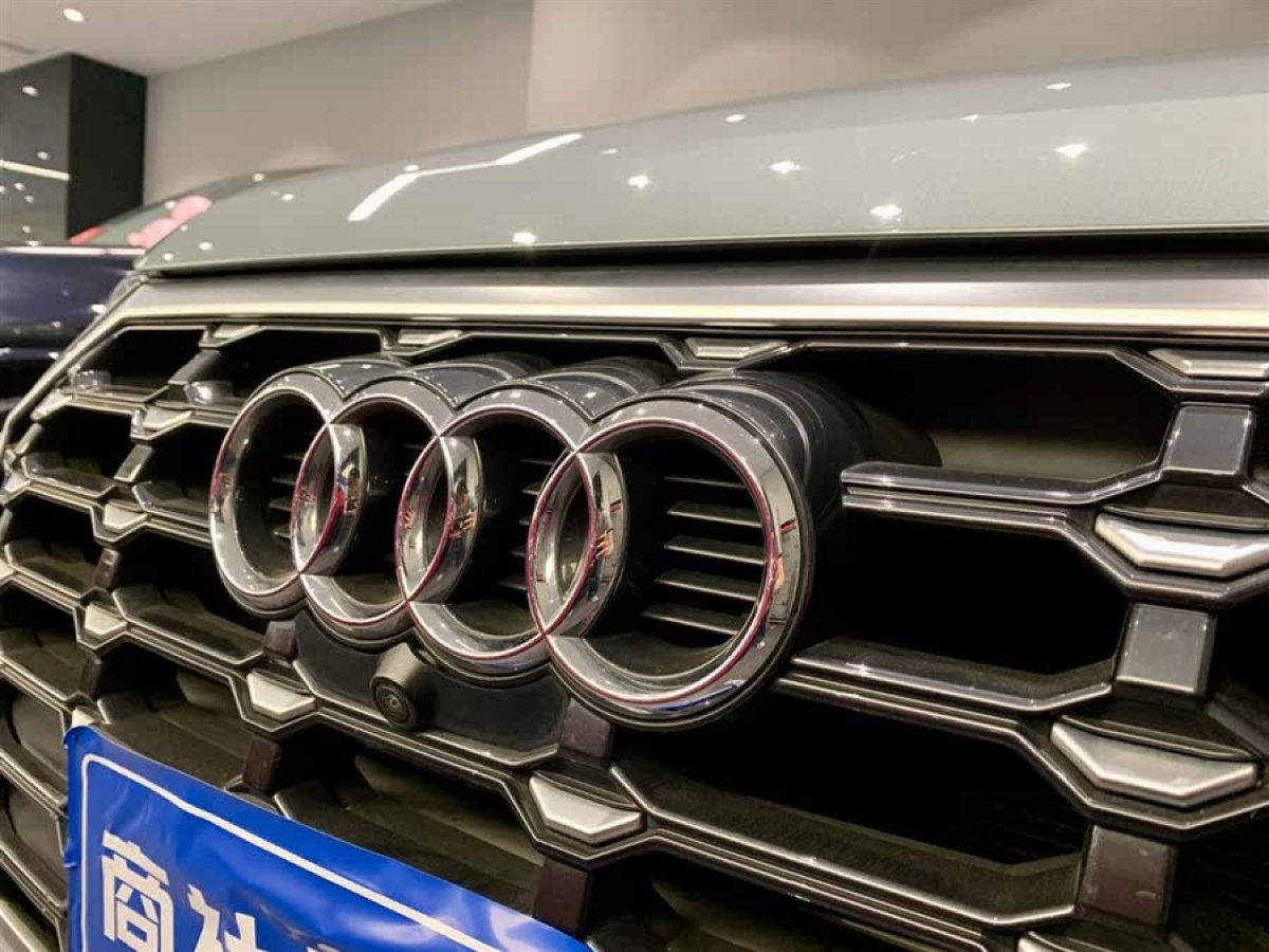 奧迪 奧迪Q3  2021款 35 TFSI 時(shí)尚動(dòng)感型圖片