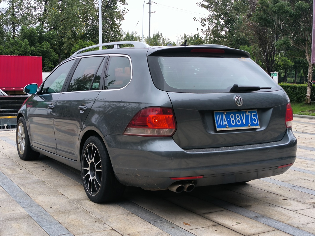 2013年10月大眾 高爾夫  2011款 1.4TSI 舒適旅行版