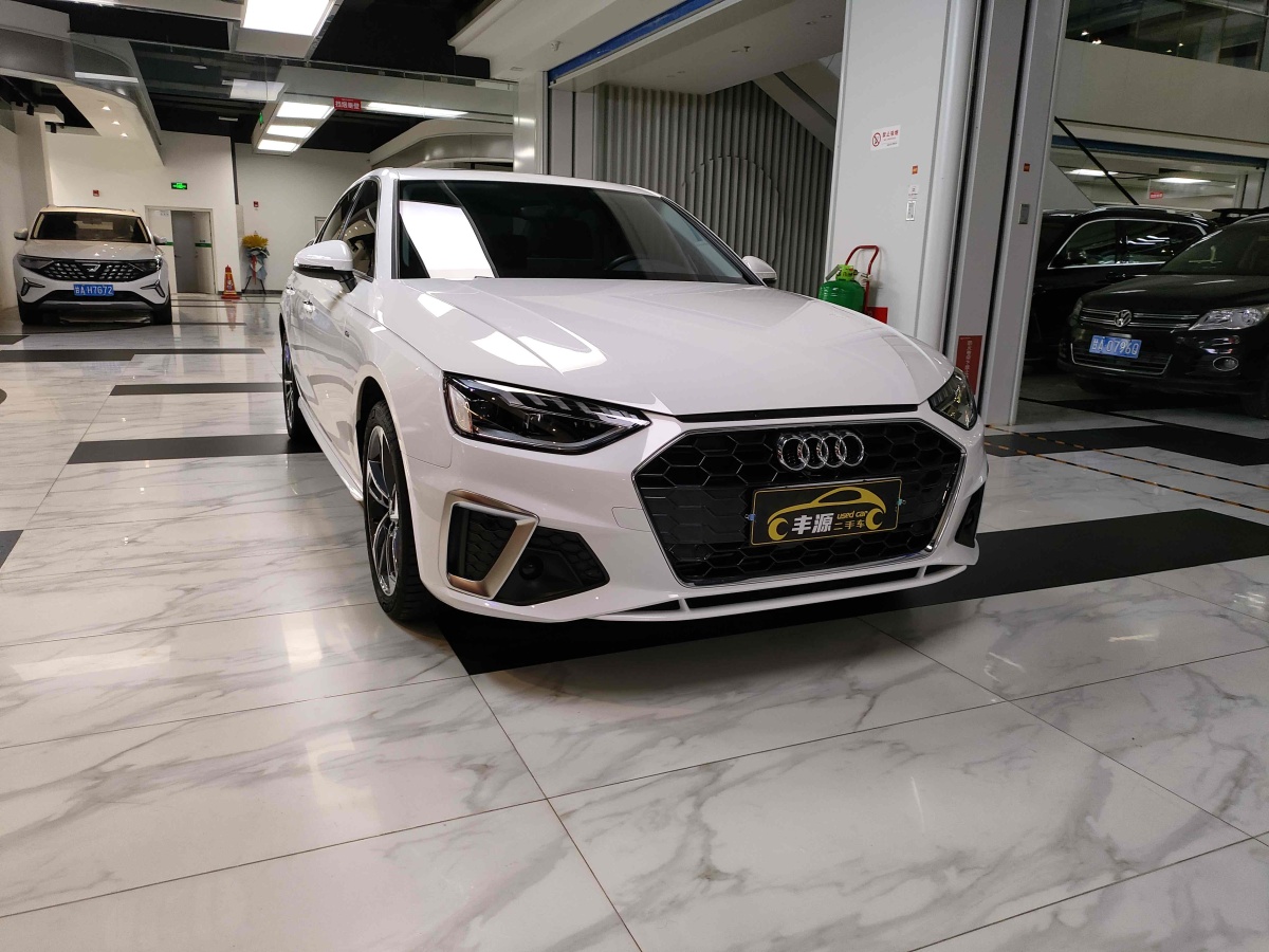 2022年8月奧迪 奧迪A4L  2022款 40 TFSI 時尚動感型