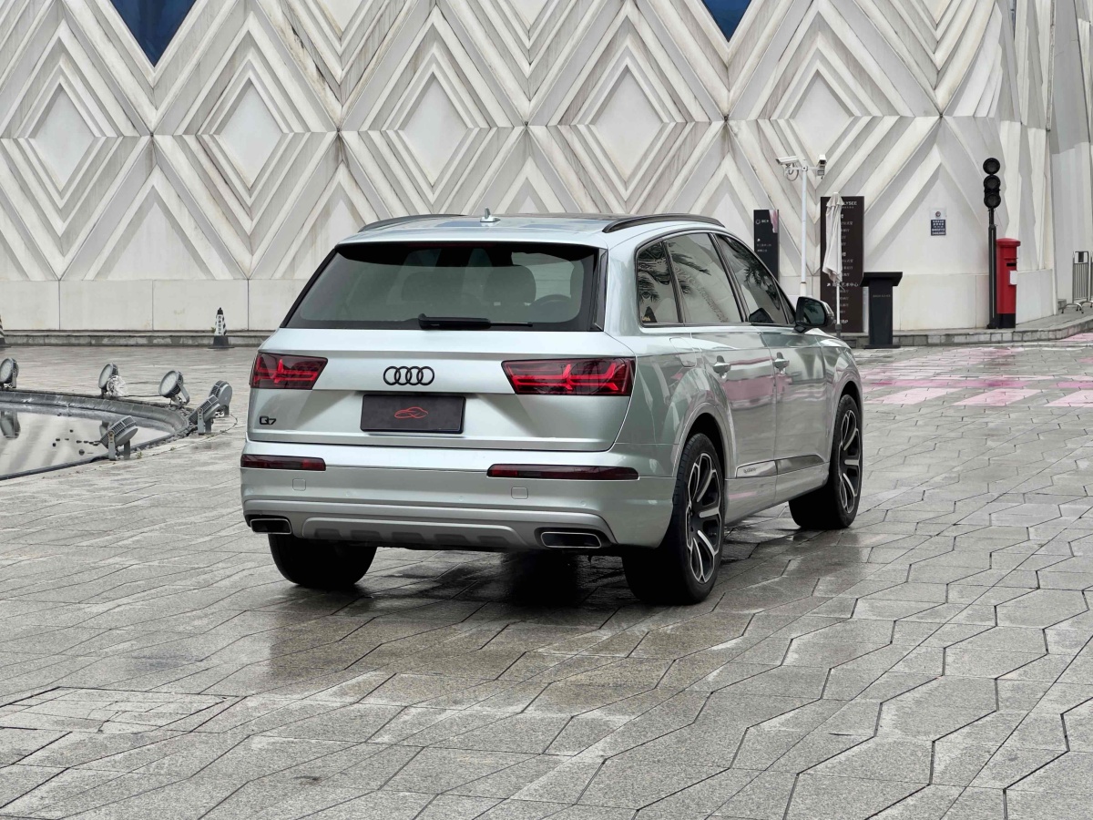 奧迪 奧迪Q7  2019款 55 TFSI 技術(shù)型圖片