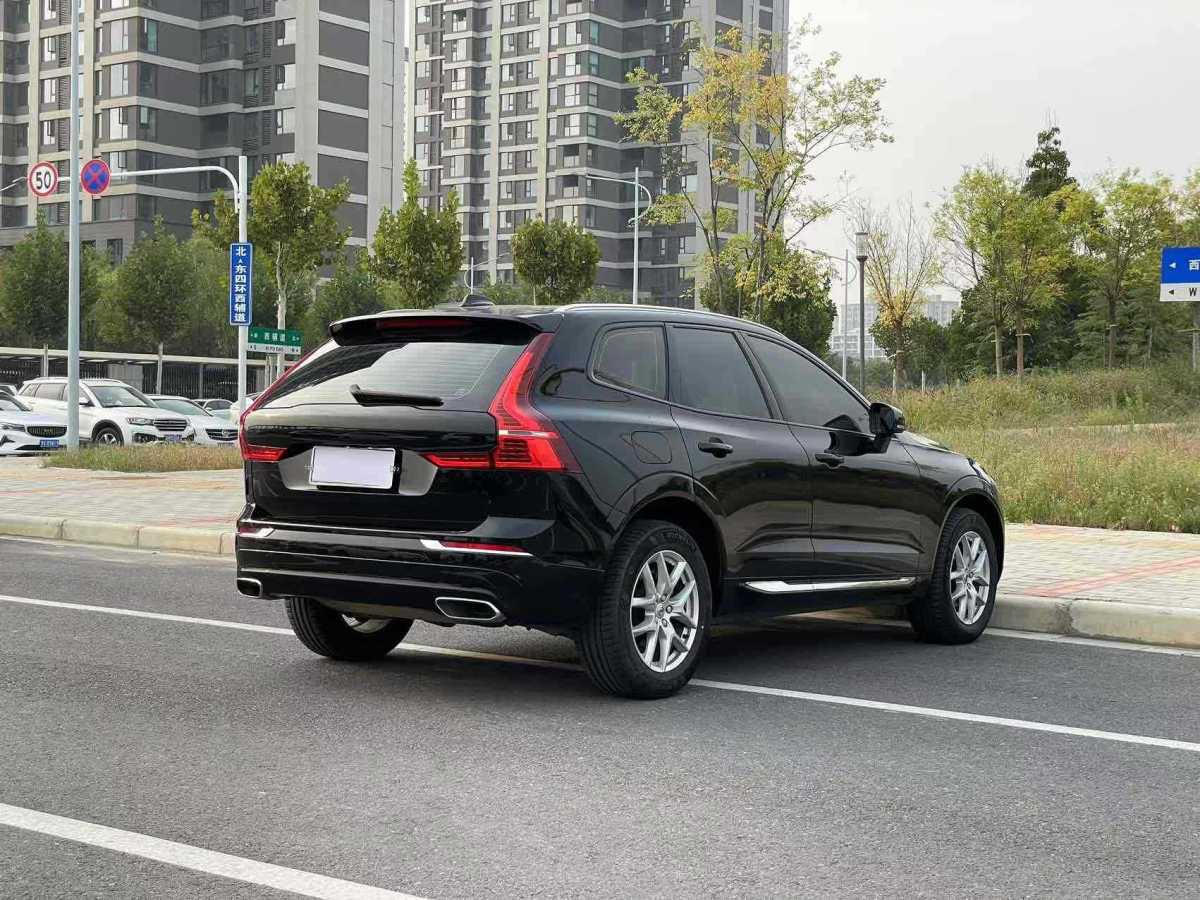 沃爾沃 XC60  2021款 T5 四驅(qū)智逸豪華版圖片