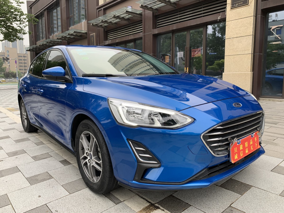 福特 福克斯  2019款 三厢 1.5L 自动锋跃型 国VI图片