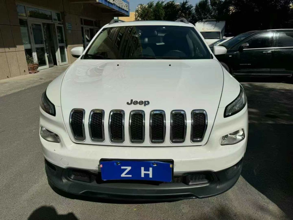 2015年1月Jeep 自由光  2015款 2.4L 精英版