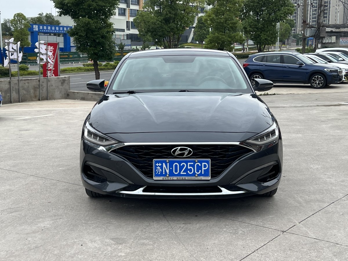 現(xiàn)代 菲斯塔  2021款 280TGDi 豪華版圖片