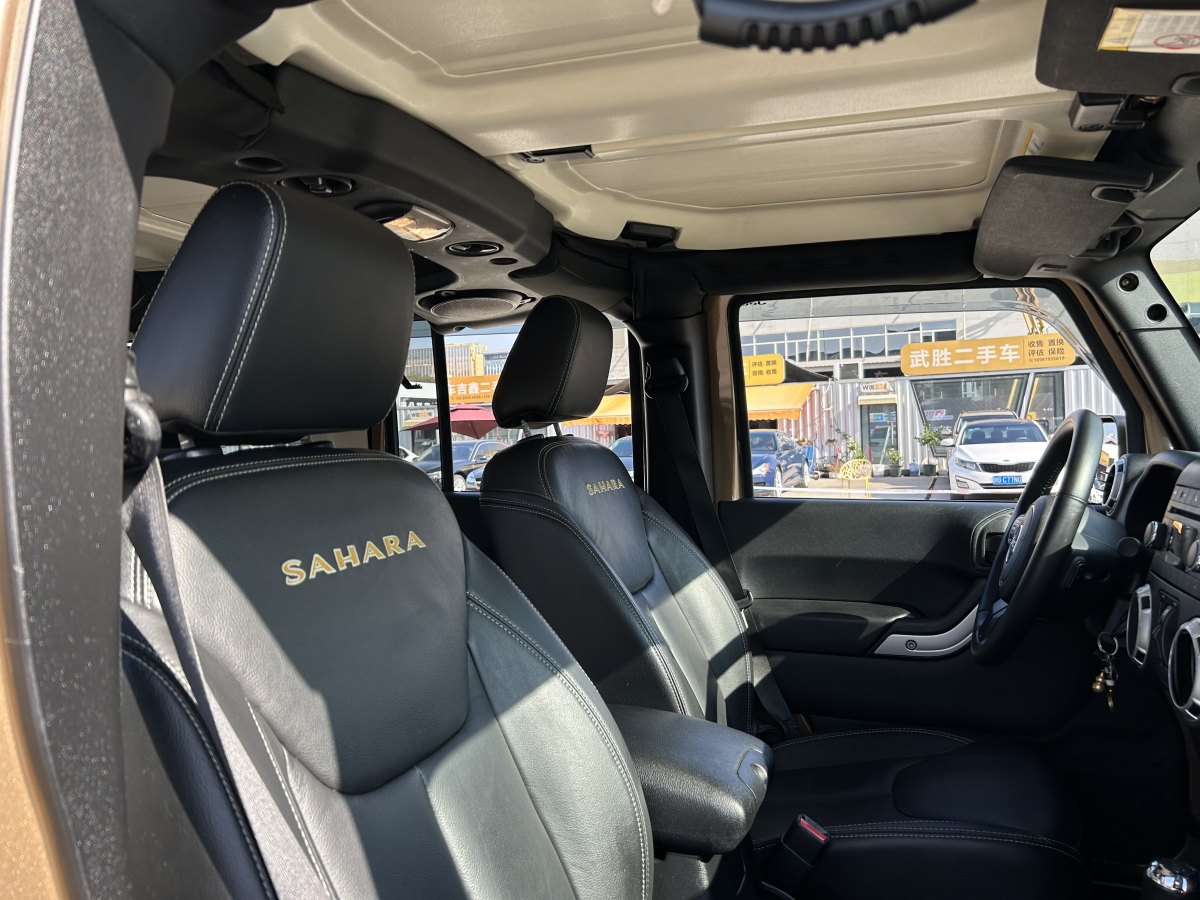 Jeep 牧馬人  2014款 3.0L Sahara 四門版圖片