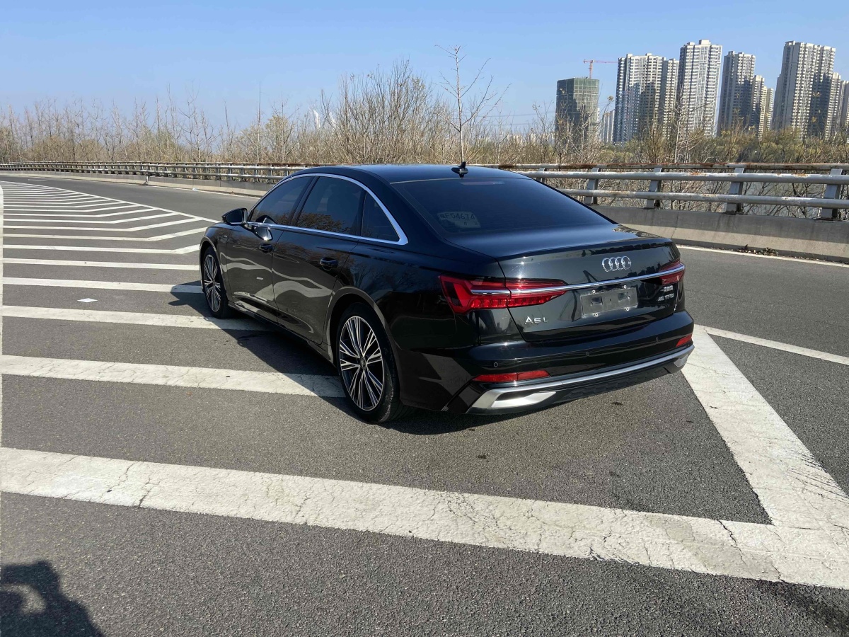 奥迪 奥迪A6L  2023款 改款 45 TFSI 臻选动感型图片