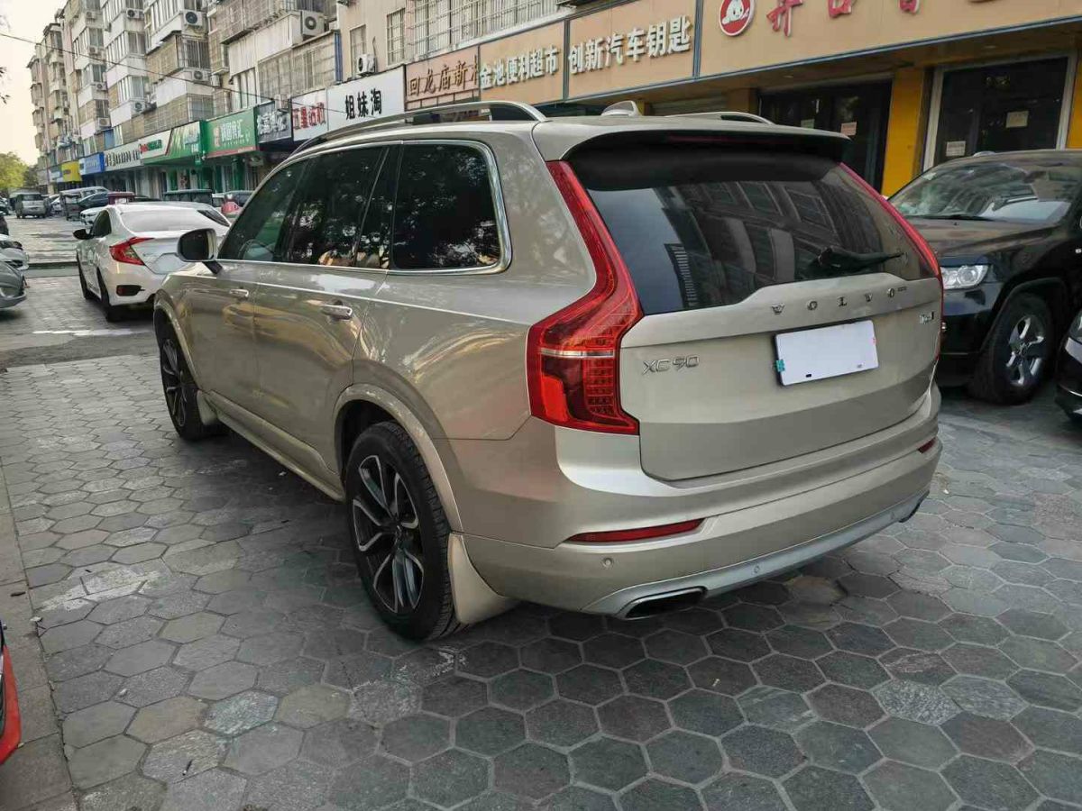 2015年1月沃爾沃 XC90  2015款 T5 2.5T 行政版