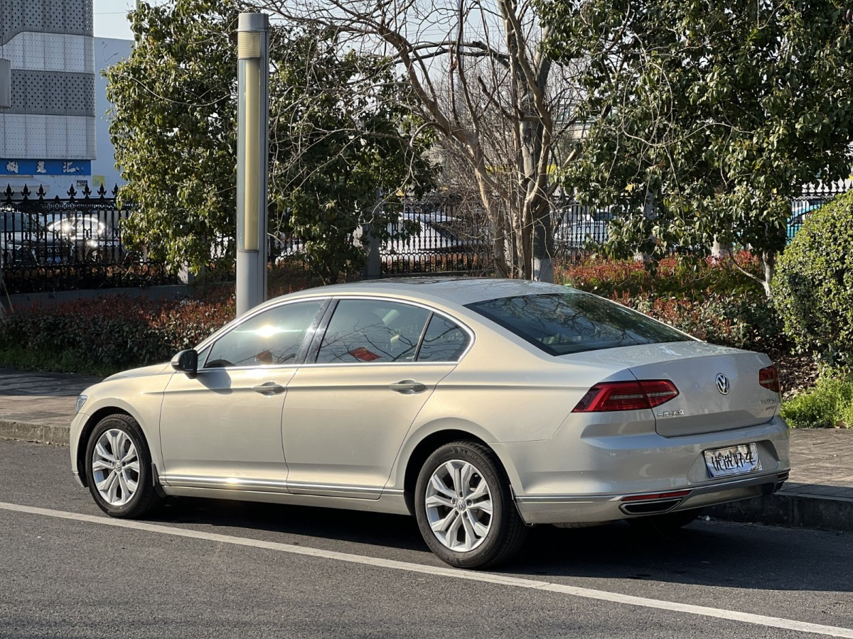 大眾 邁騰  2018款 330TSI DSG 豪華型圖片