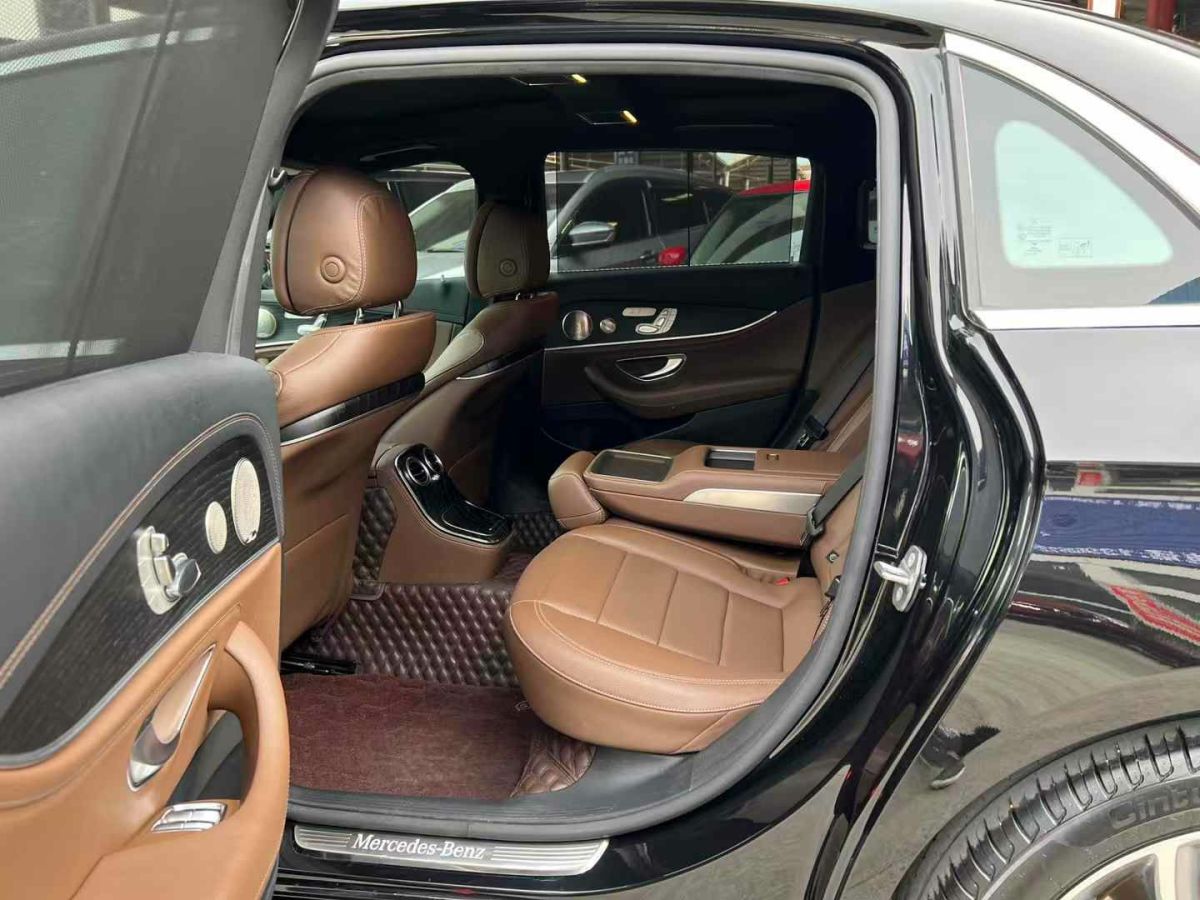 奔馳 奔馳E級  2022款 E 300 L 豪華型圖片