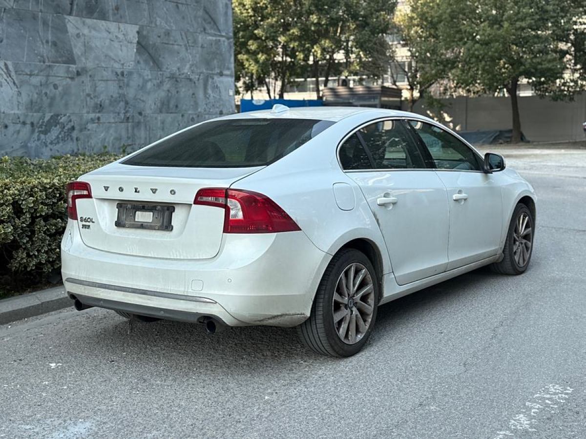 沃爾沃 S60  2015款 L 2.0T 智遠(yuǎn)版圖片