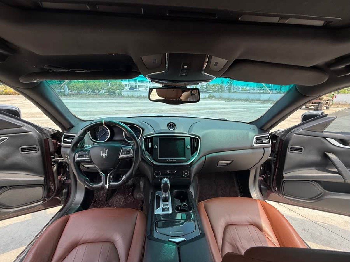 瑪莎拉蒂 Ghibli  2014款 3.0T 標(biāo)準(zhǔn)版圖片