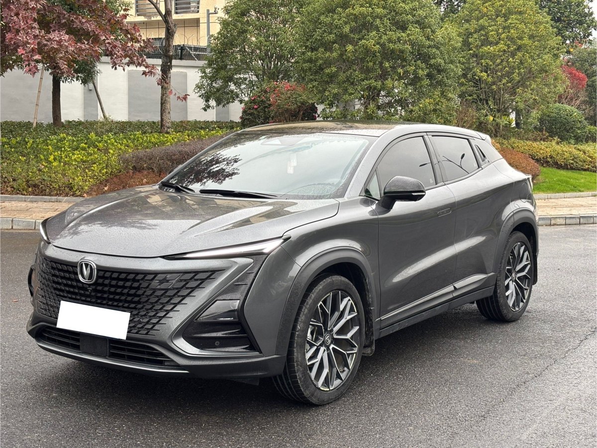 長(zhǎng)安 UNI-T  2022款 1.5T 尊貴型圖片