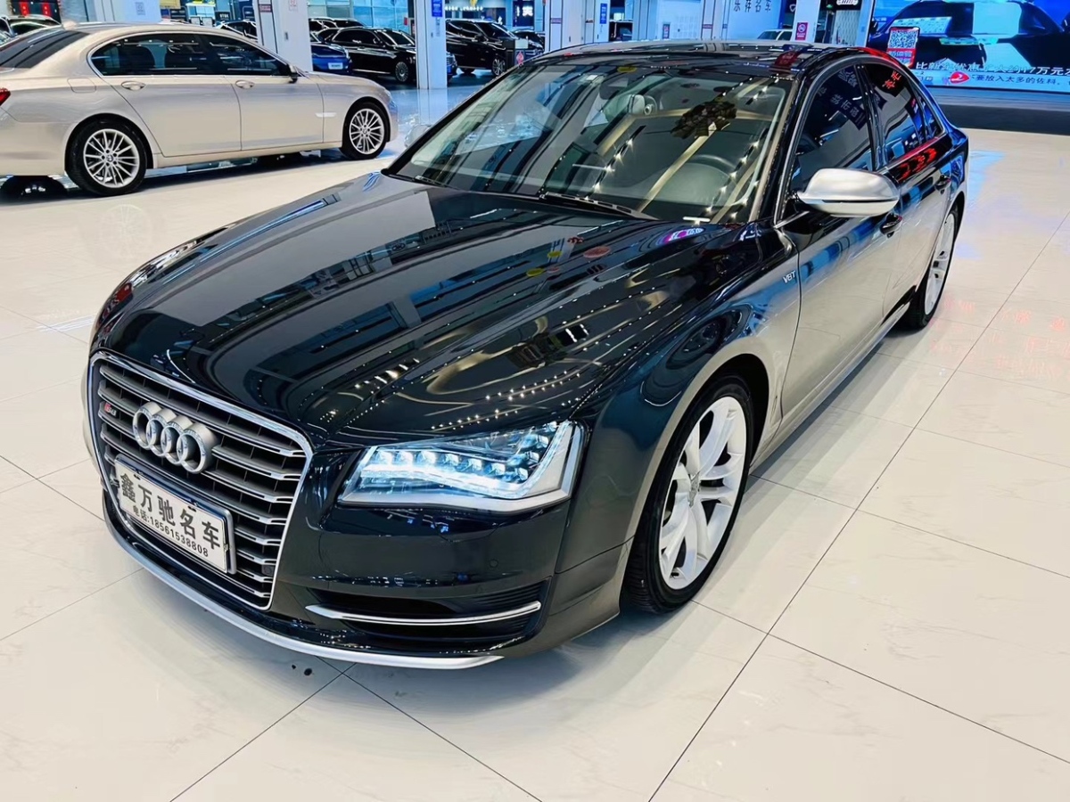 2013年9月奧迪 奧迪S8  2013款 S8 4.0TFSI quattro