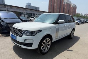 攬勝 路虎 3.0 L6 傳世加長經(jīng)典版