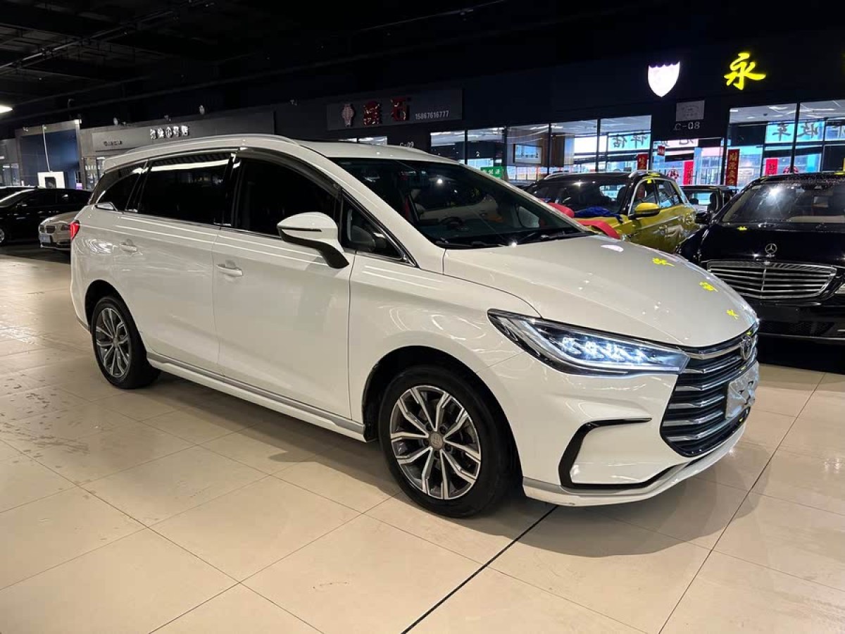比亞迪 宋MAX  2021款 升級(jí)版 1.5T 自動(dòng)豪華型 7座圖片