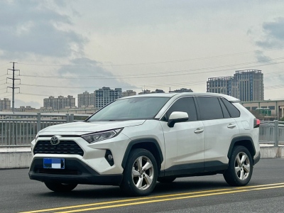 2021年02月 豐田 RAV4榮放 2.0L CVT兩驅(qū)風(fēng)尚版圖片