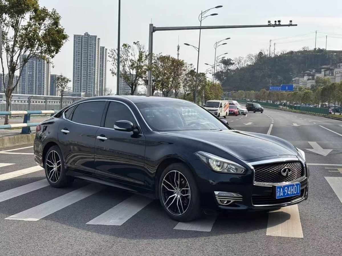 英菲尼迪 Q70  2017款 Q70L 2.5L 豪華版圖片