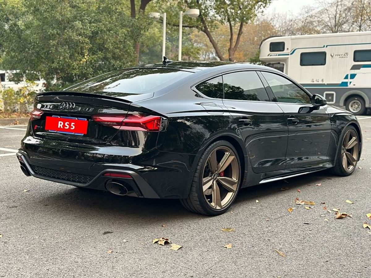 奧迪 奧迪RS 5  2021款 RS5 Sportback 暗金版圖片