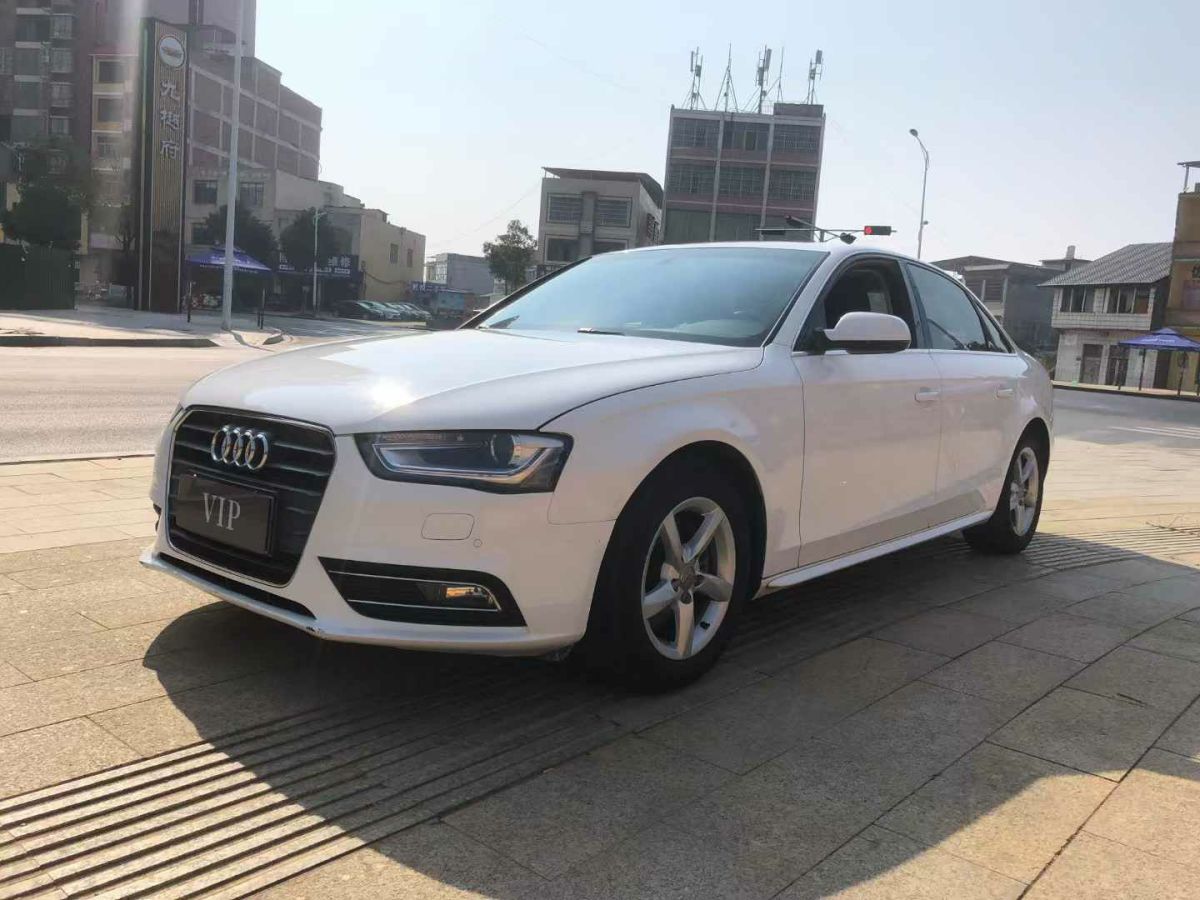 奧迪 奧迪A4L  2015款 A4L 1.8TFSI 30TFSI 舒適型圖片