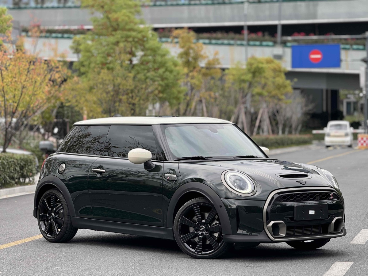 MINI MINI  2022款 2.0T COOPER S 執(zhí)迷特別版圖片