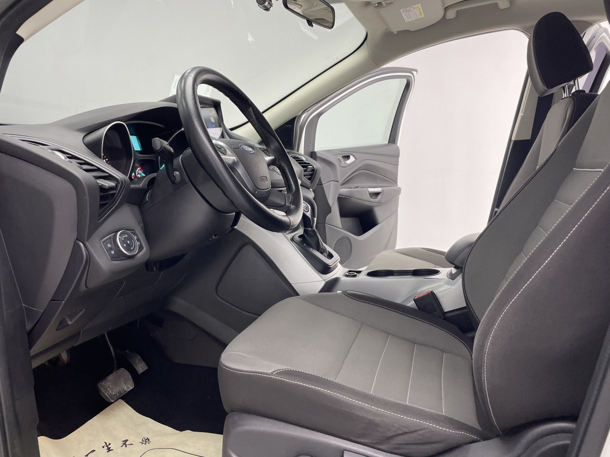 2016年4月福特 翼虎  2015款 1.5L GTDi 两驱舒适型