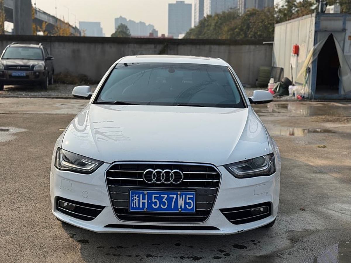 奧迪 奧迪A4L  2013款 35 TFSI 自動(dòng)標(biāo)準(zhǔn)型圖片