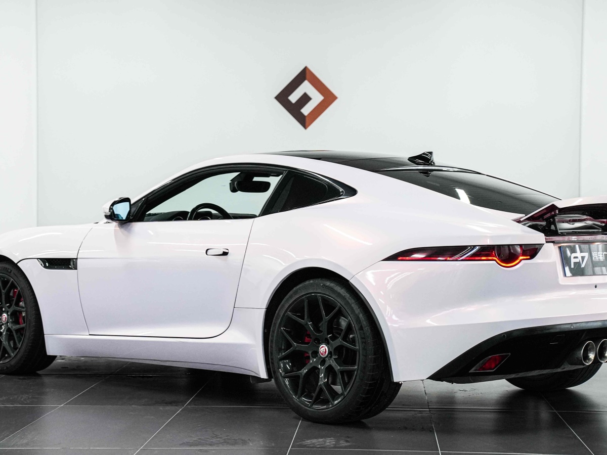 捷豹 F-TYPE  2016款 3.0T 硬頂版圖片