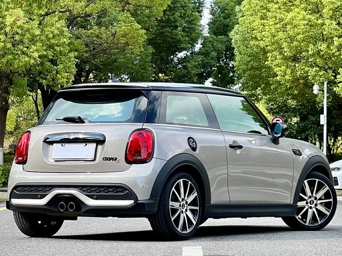 MINI MINI  2022款 改款 2.0T COOPER S 經典派圖片