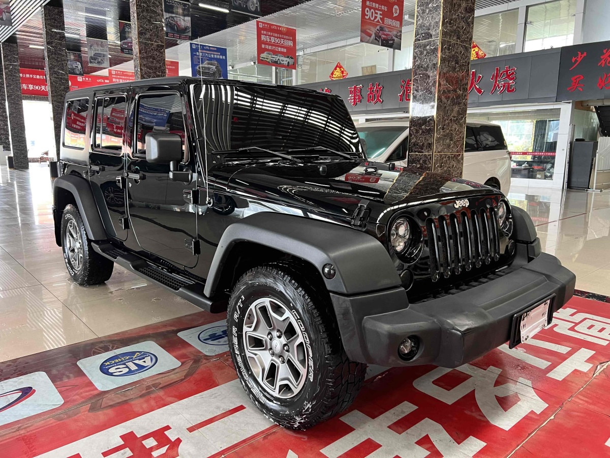 Jeep 牧馬人  2013款 3.6L Sahara 四門版圖片