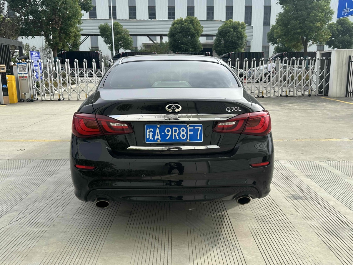 英菲尼迪 Q70  2019款 Q70L 2.0T 精英版圖片