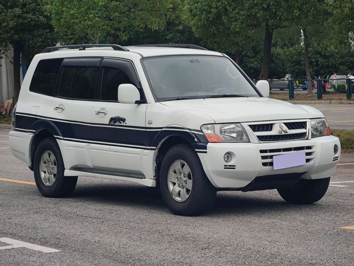 2008年6月三菱 帕杰羅  2008款 V73 3.0L AT GLX