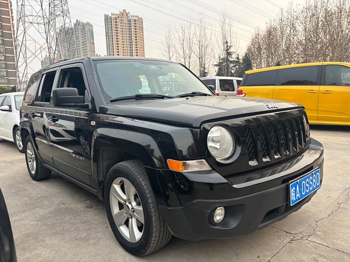 Jeep 自由客  2014款 2.0L 運動增強版圖片