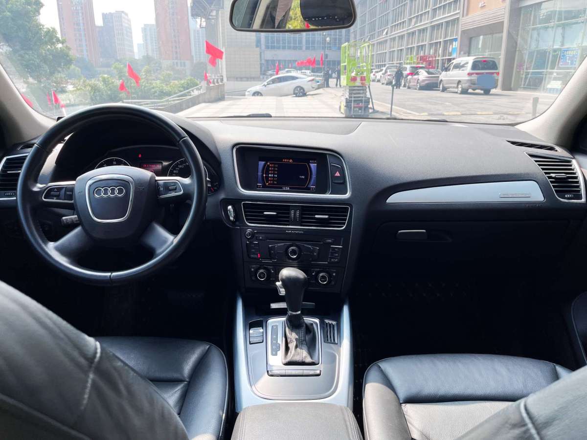 奧迪 奧迪Q5  2012款 2.0TFSI 技術(shù)型圖片